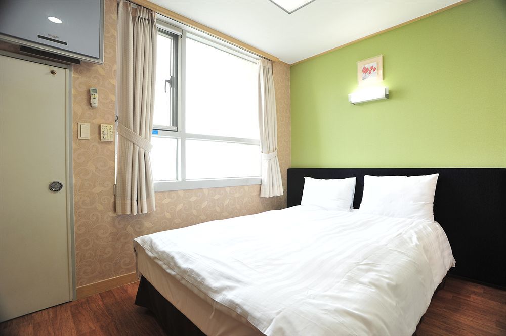 Western Coop Hotel & Residence Dongdaemun Seoul Exterior photo
